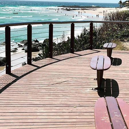 Cooly Coastal Escape Walk To Beach & Shops Gold Coast Exterior photo